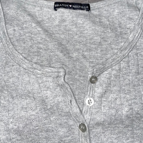 Button up - Picture 2 of 5